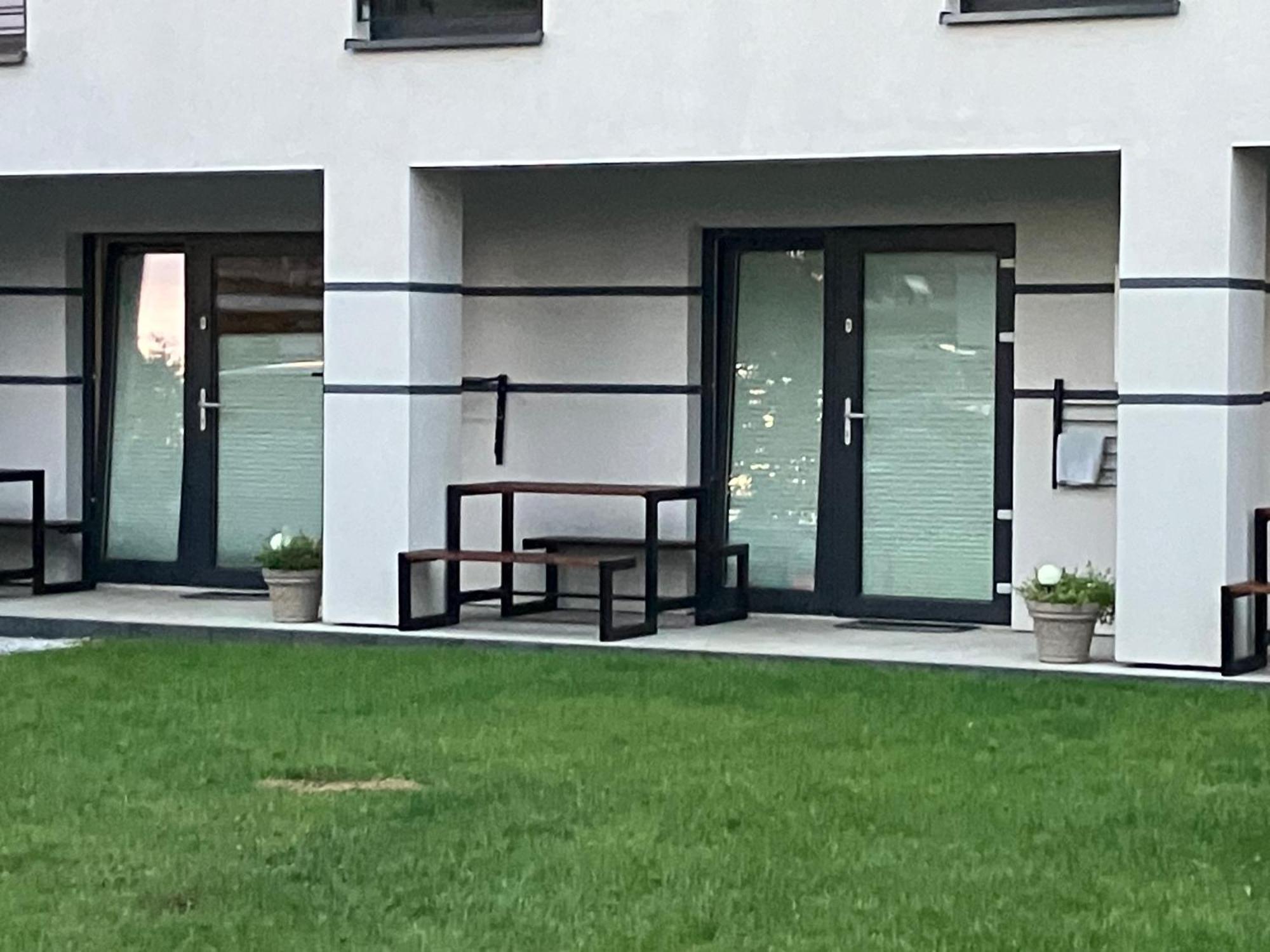 Agat Pokoje Goscinne Apartamenty Pobierowo Exterior foto