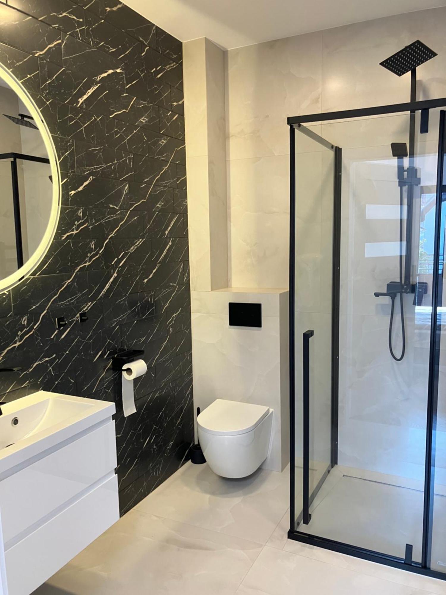 Agat Pokoje Goscinne Apartamenty Pobierowo Exterior foto